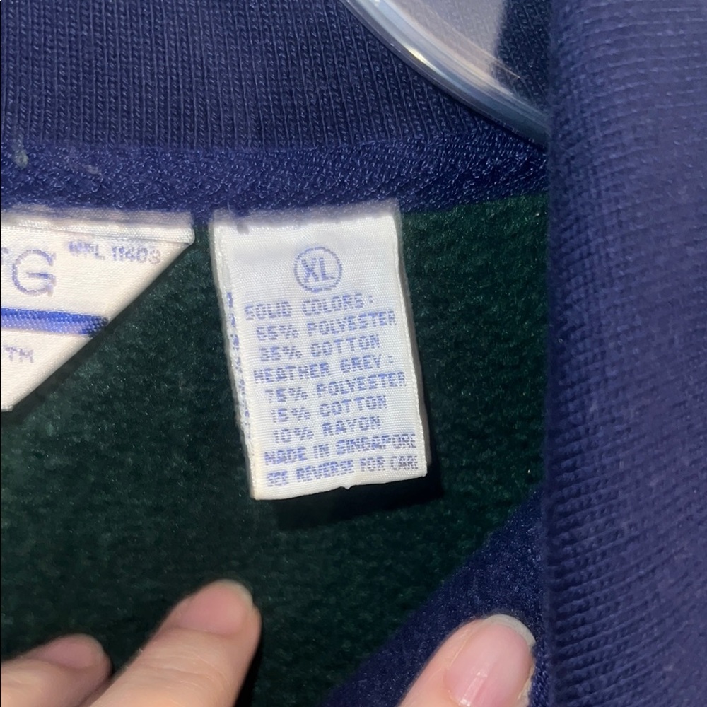 Colorblock Sweatshirt - Picture 5 of 6